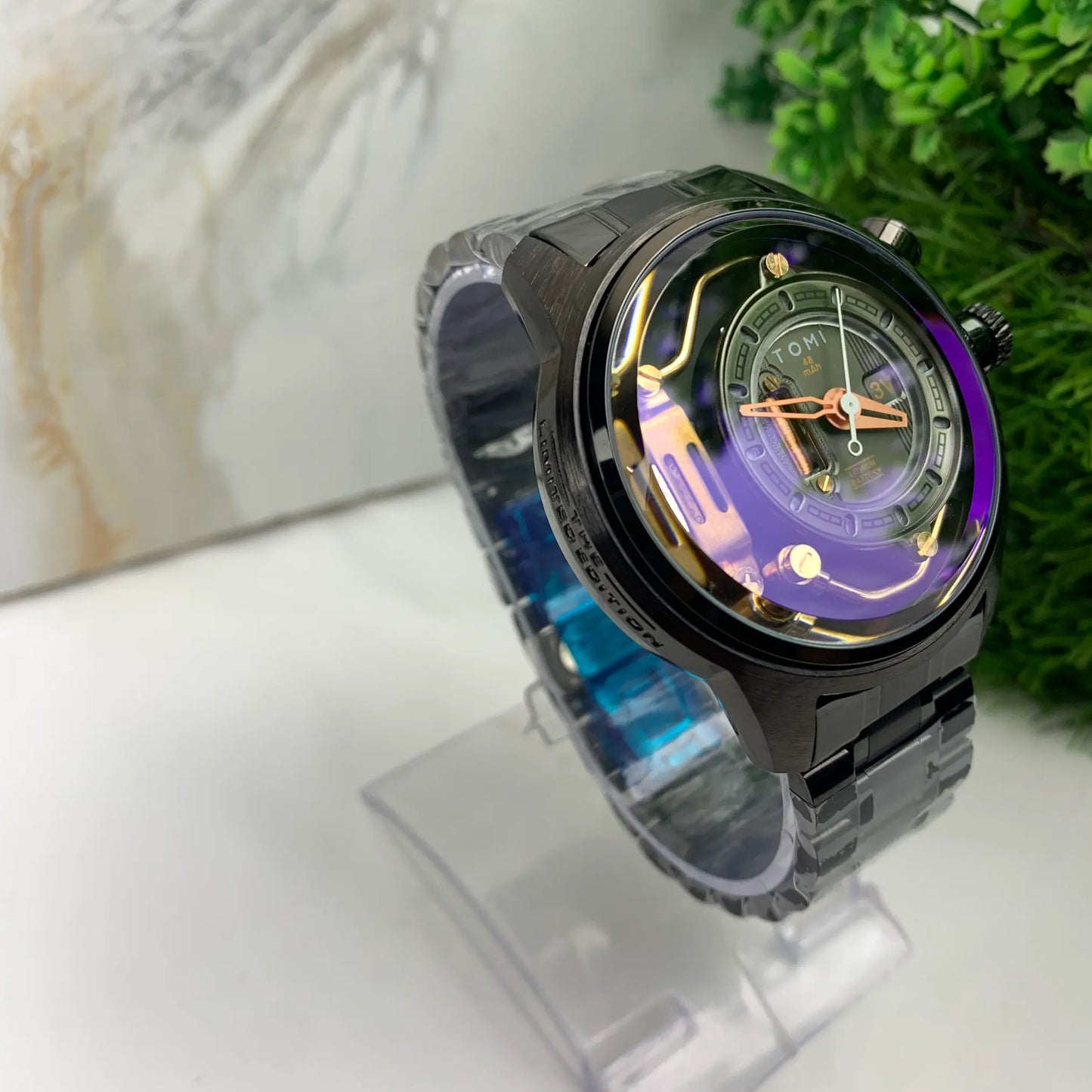 TOMI | SGW825 | JPN MOVT